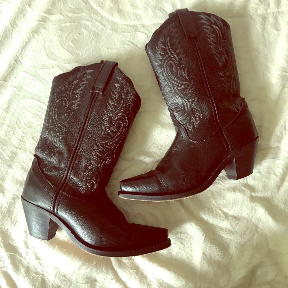 Black cowboy boots